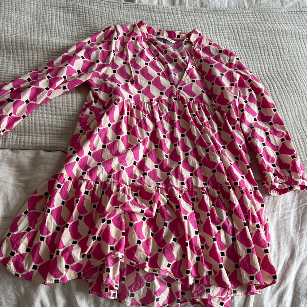 Zara Pink and Cream Geometric Dress